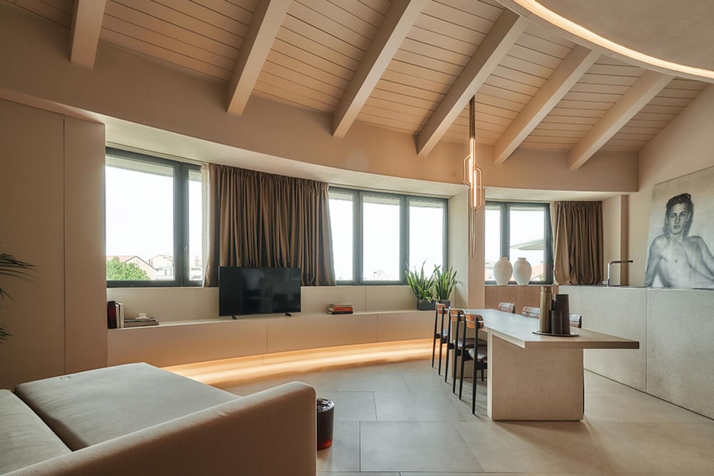 Residenza III Luxury Apartment — 4-Star Luxury Hotel in Cattolica, Italy