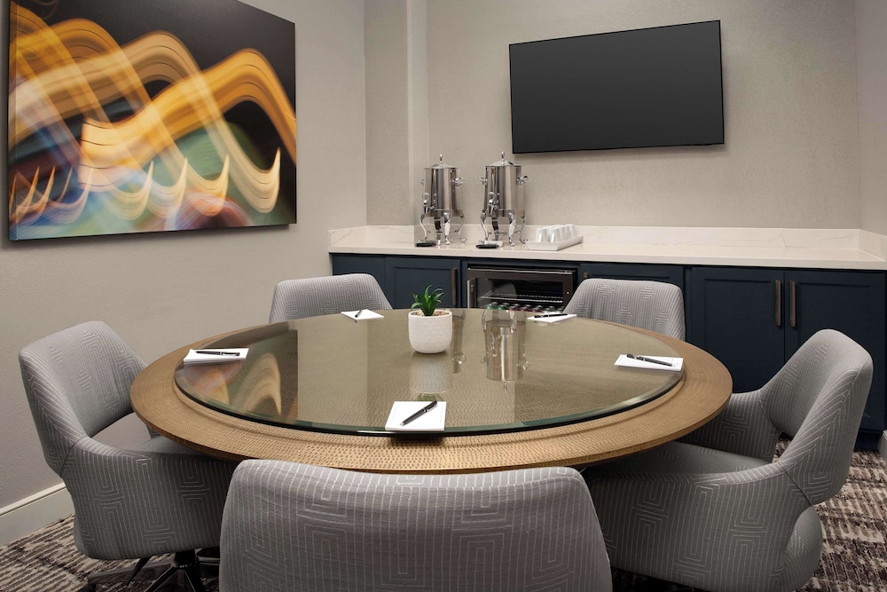 Hilton Phoenix Chandler - photo 40