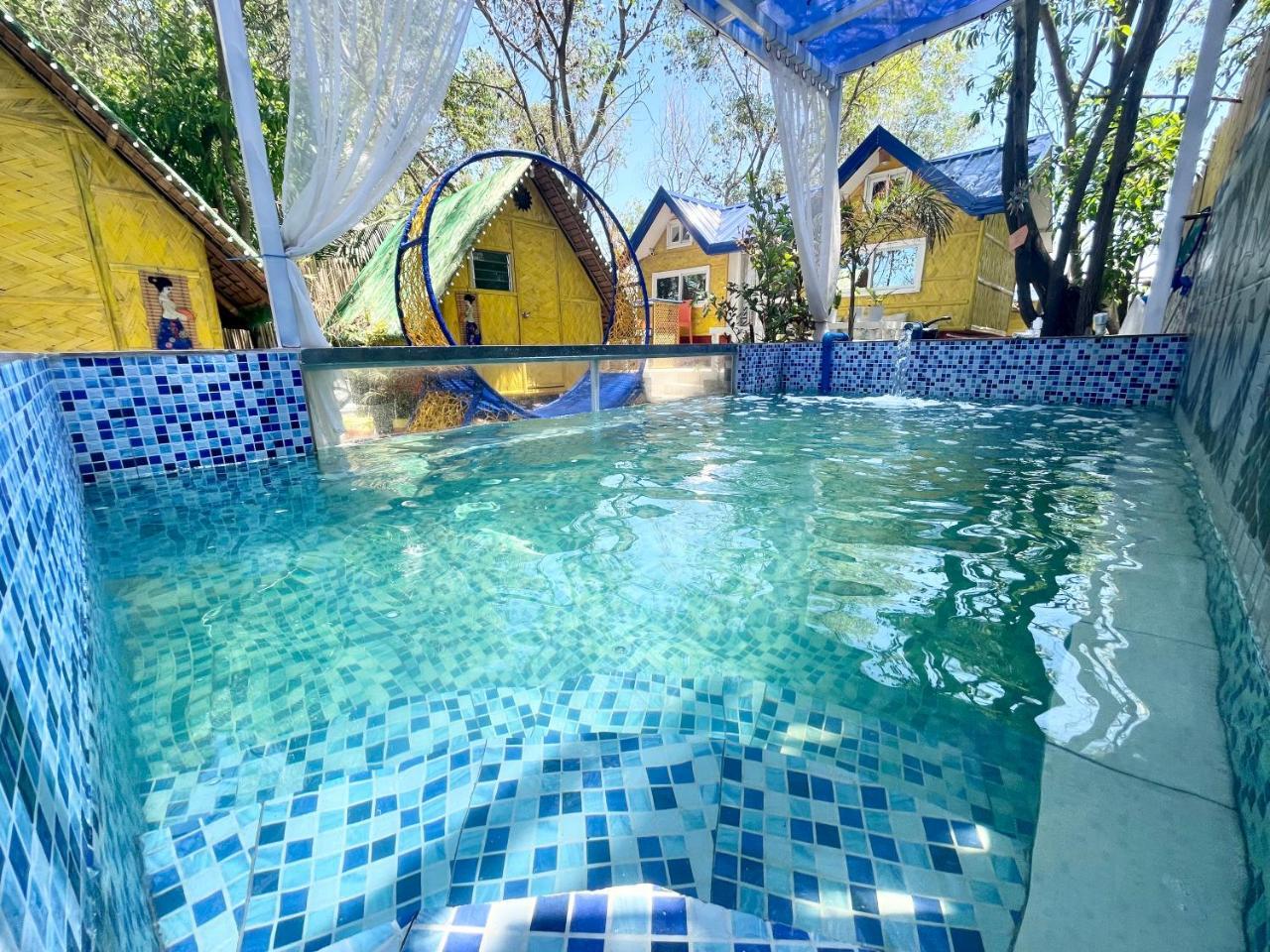 Beachfront Glamping with Mini Pool Exclusive Property — hotel in Lingayen