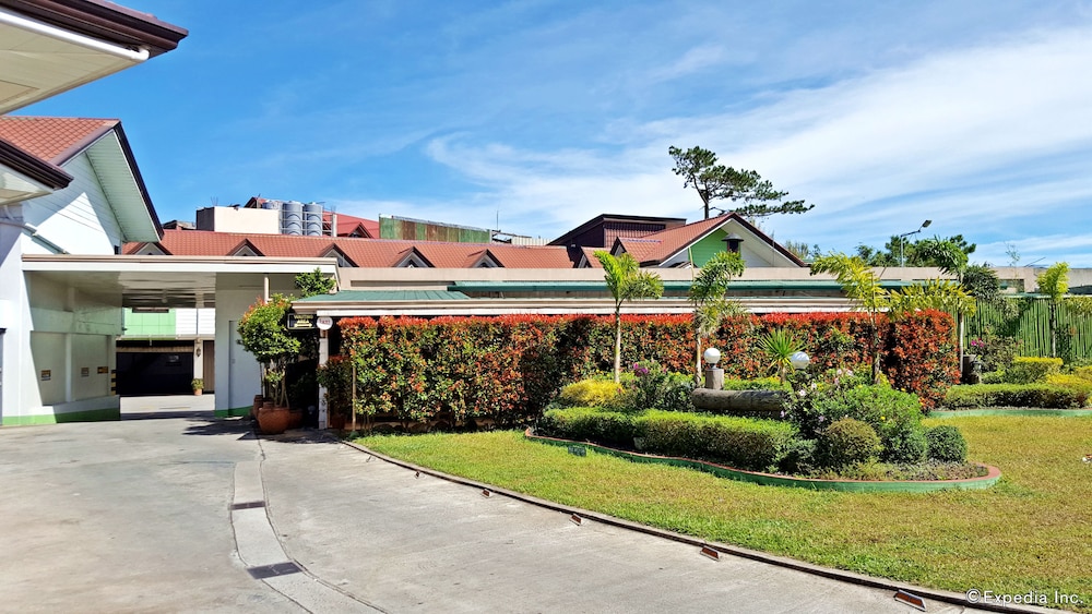 Hollywood Drive In Hotel in Baguio, Philippines