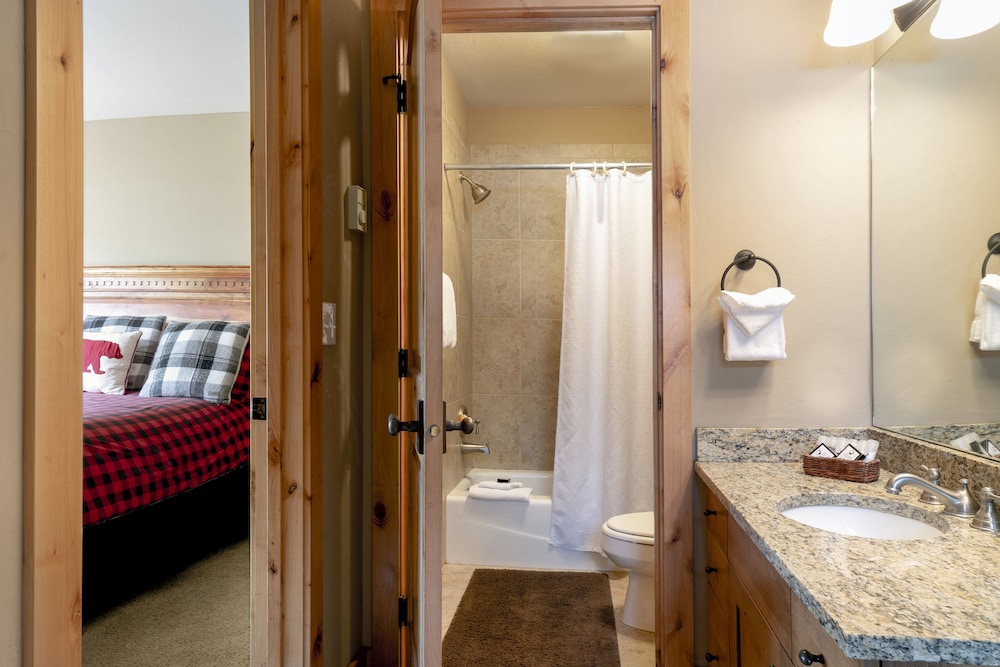Vacation Rentals at Big Sky Resort - photo 30