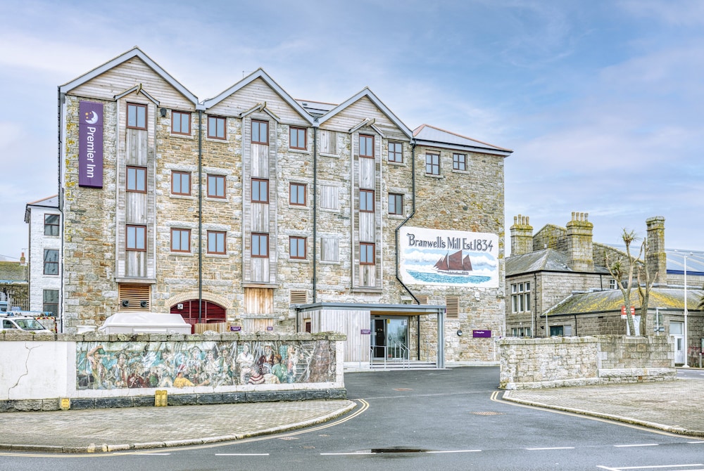 Premier Inn Penzance — hotel in Penzance