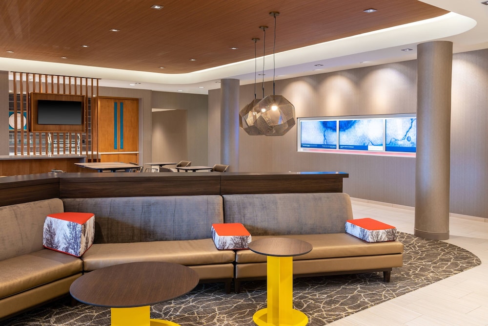 SpringHill Suites by Marriott Overland Park Leawood - photo 2
