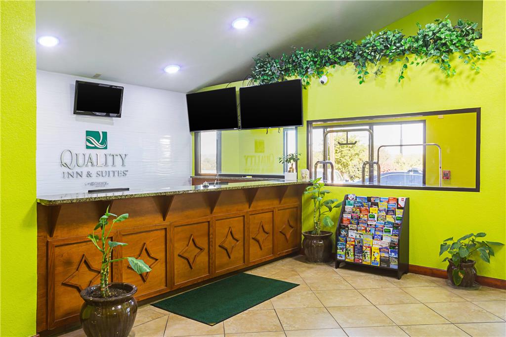 Quality Inn & Suites near Six Flags East - photo 5
