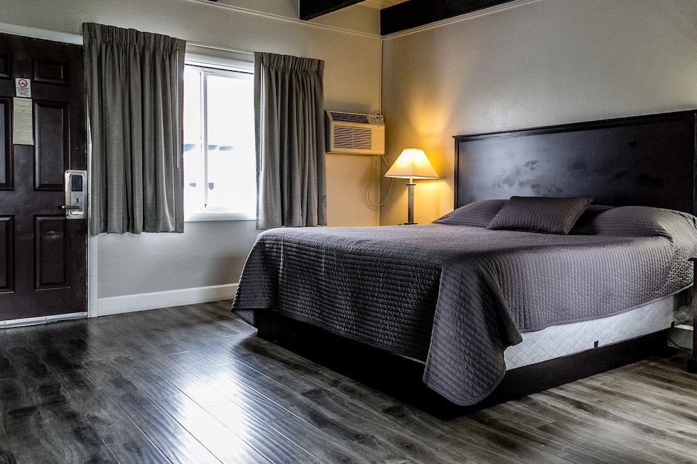 Lakeview Lodge Motel - photo 5