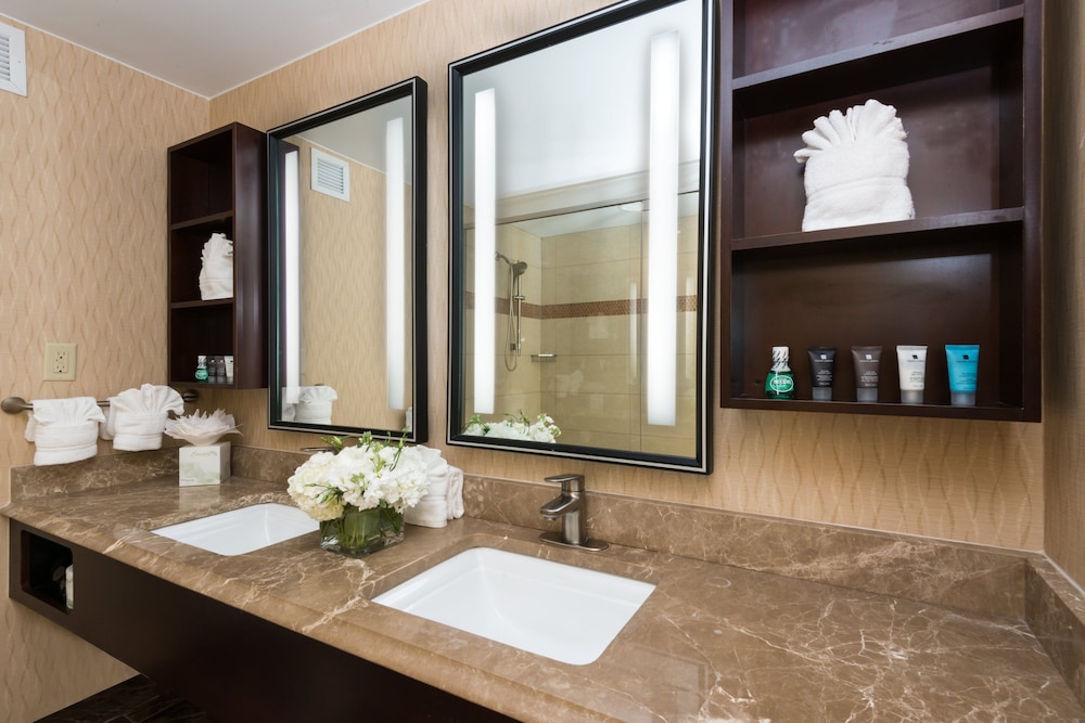 Crowne Plaza Boston Woburn by IHG - photo 14