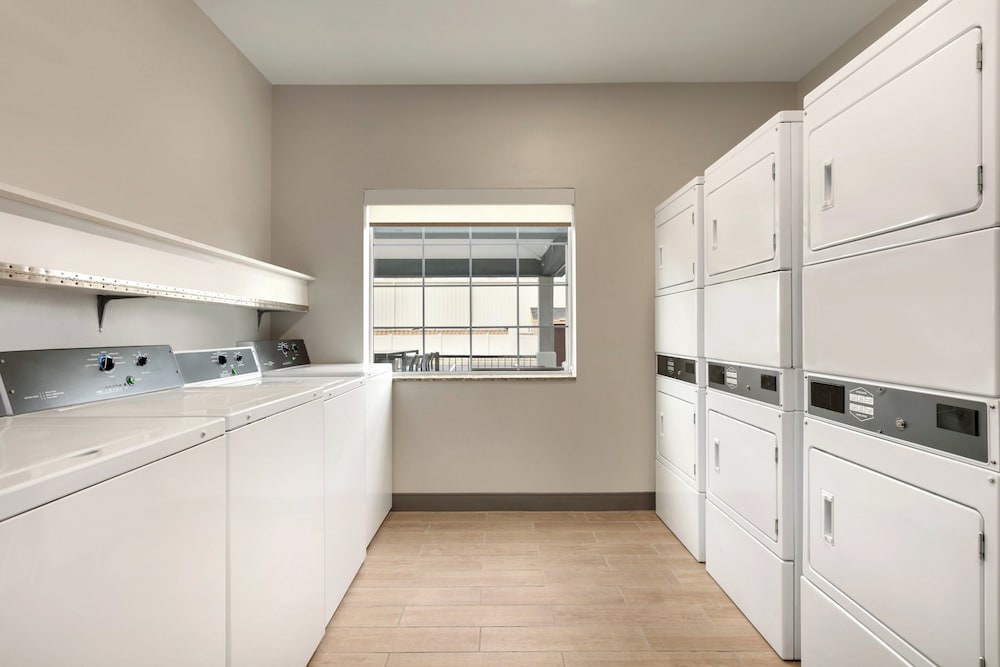 Candlewood Suites Houston Space Center Webster - photo 13