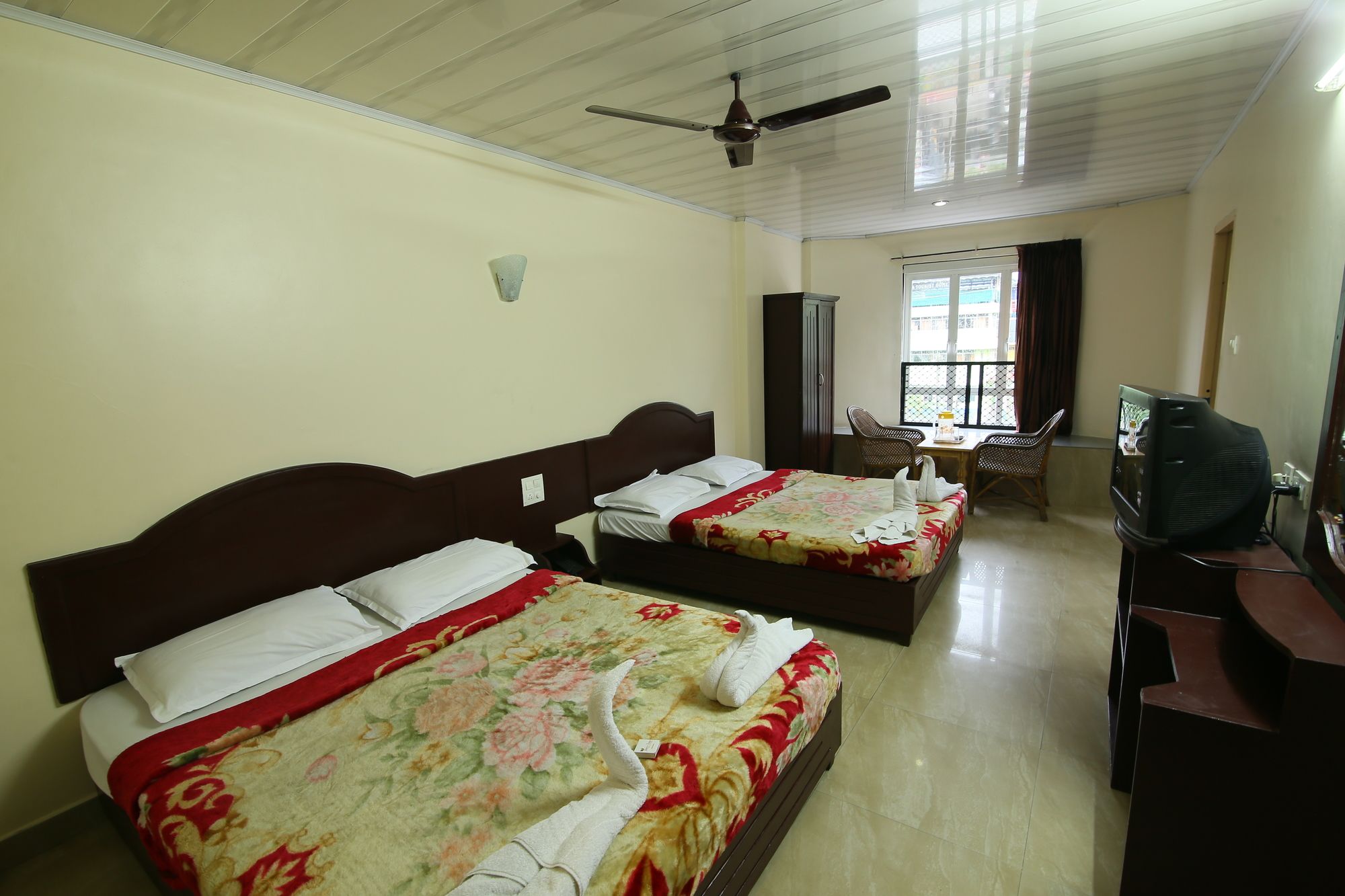 Jays Inn - carbon neutral hotel in Munnar