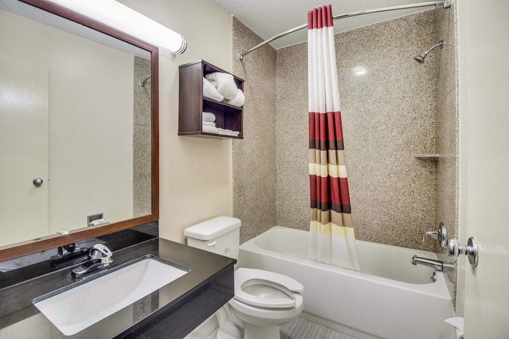 Red Roof Inn Franklin KY - photo 22