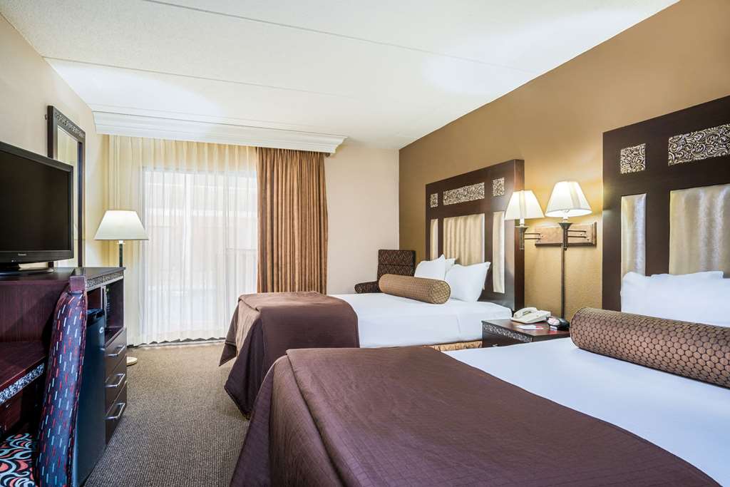 Ramada Hotel & Conference Center by Wyndham Plymouth - photo 14
