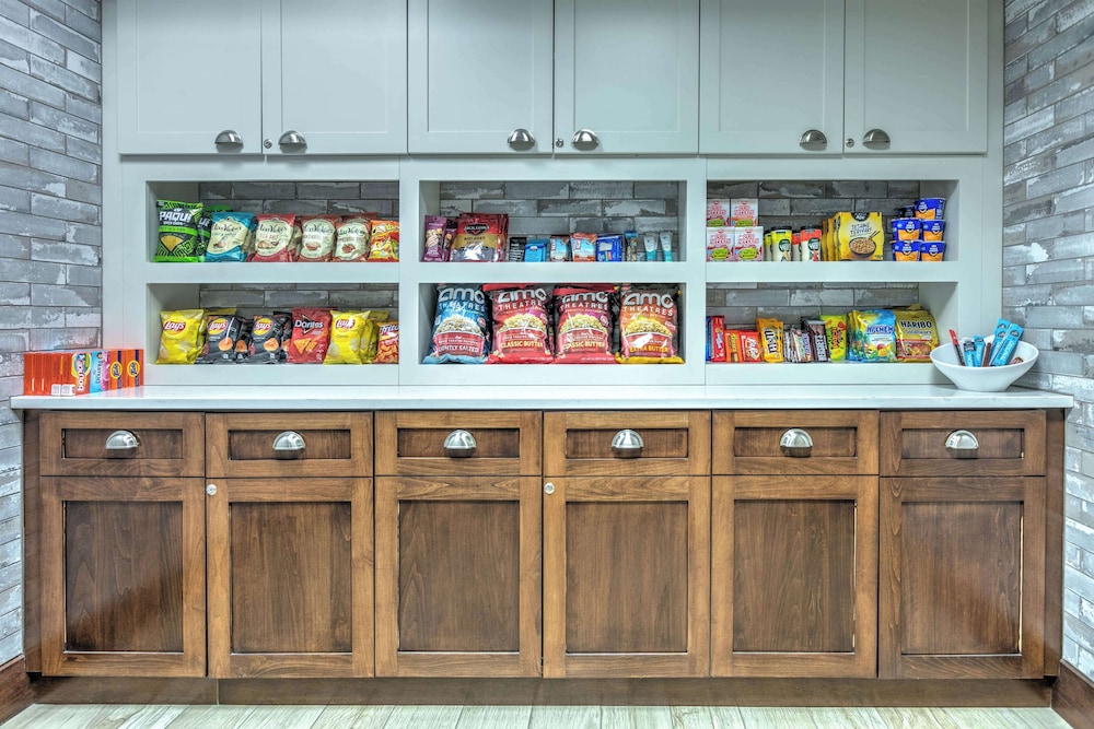Homewood Suites by Hilton Rock Springs - photo 31