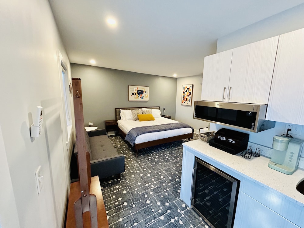 New South Motor Inn - photo 32