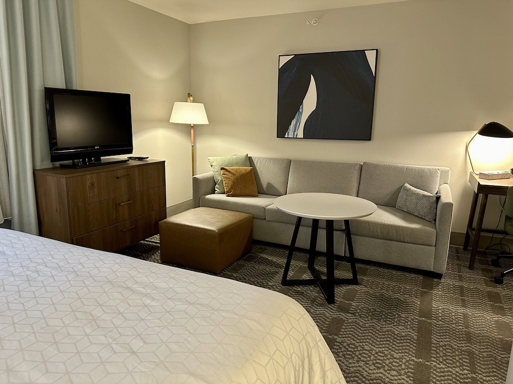 Staybridge Suites Milwaukee West Oconomowoc by IHG - photo 33