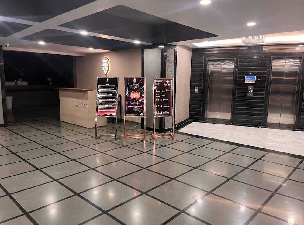 Bigwig Hotel in Jabalpur, India