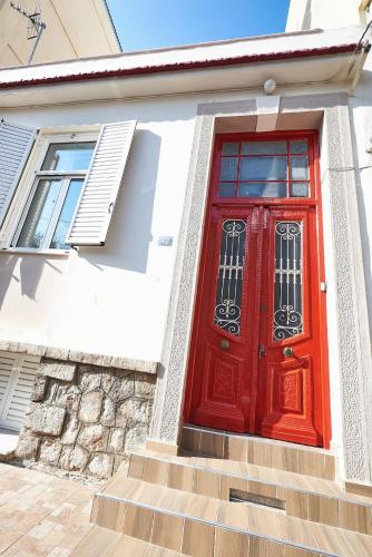 Retro Elegant - carbon neutral hotel in Athens