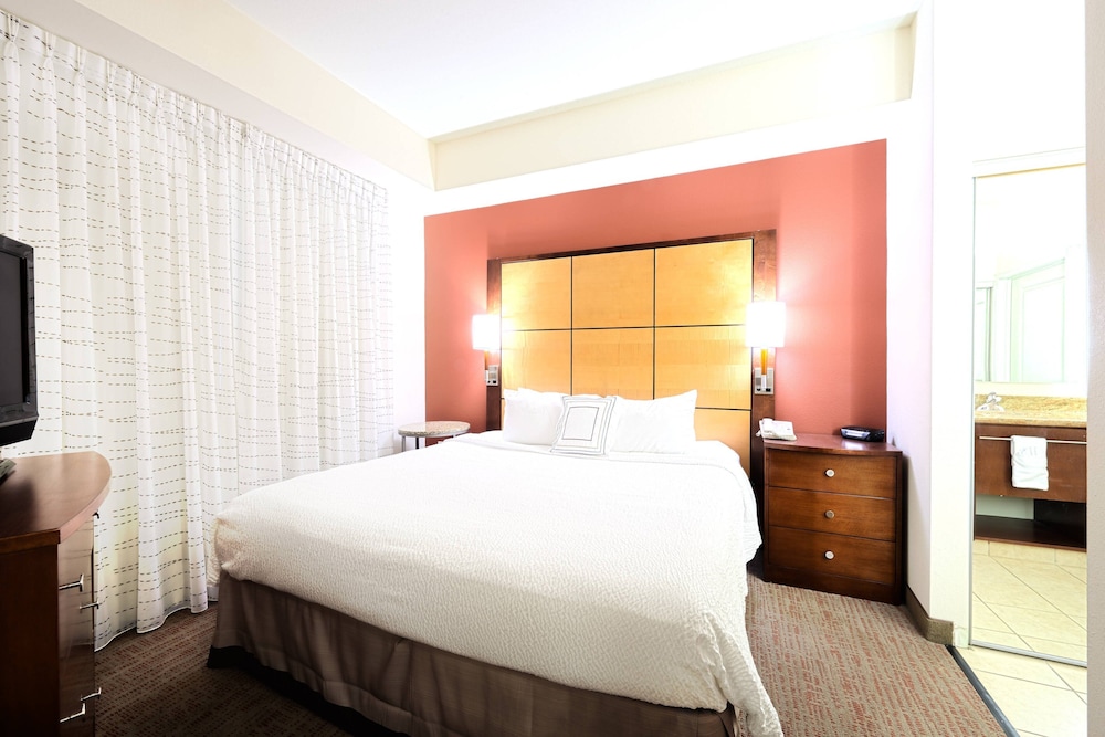 Residence Inn Marriott Airport - photo 4