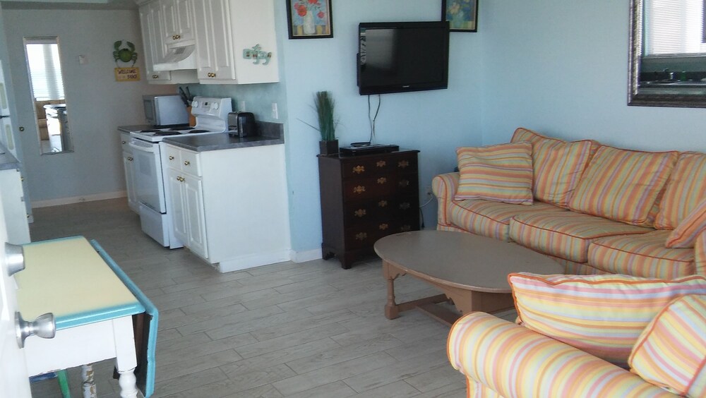Pineapple Villas on Laguna Beach - photo 87