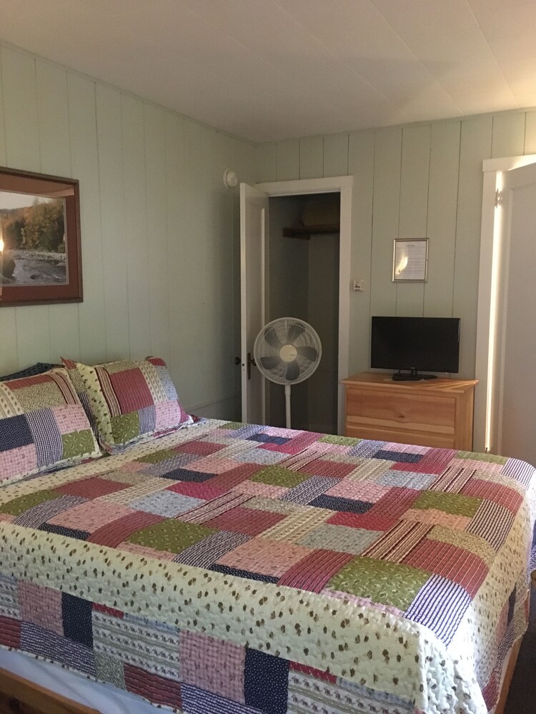 Gilcrest Cottages and Motels - photo 38