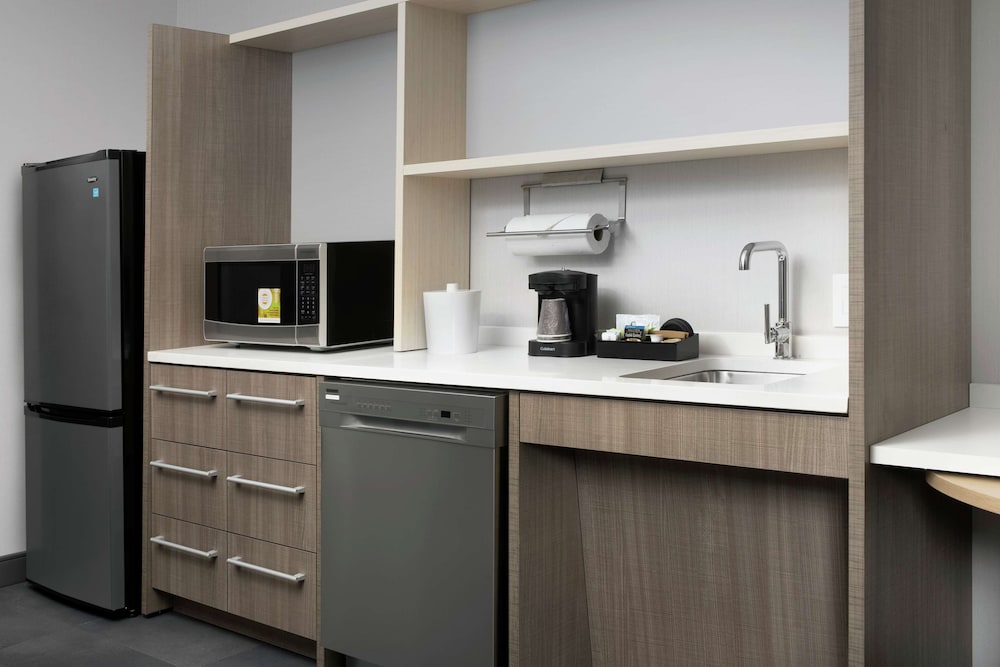 Home2 Suites by Hilton Nashville Downtown Convention Center - photo 17