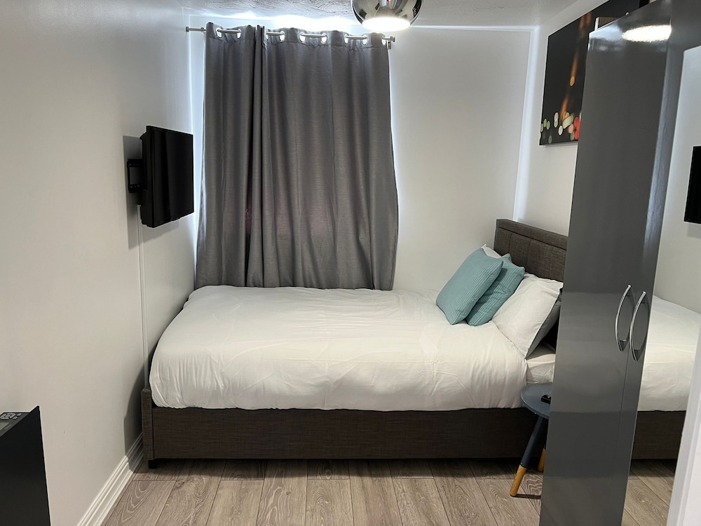Impeccable 2 bed Apartment in Erith — 4-Star Luxury Hotel in Erith, United Kingdom