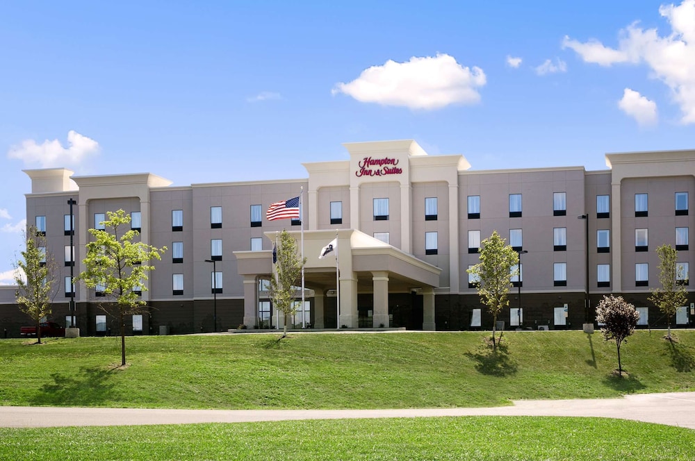 Hampton Inn & Suites Mansfield - photo 21