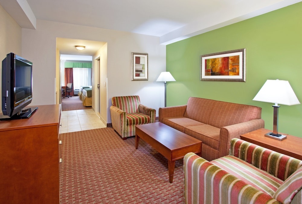 Holiday Inn Express Hotel & Suites Niagara Falls an IHG Hotel - photo 5