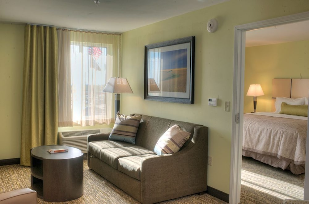 Candlewood Suites Sioux City Southern Hills by IHG - photo 22