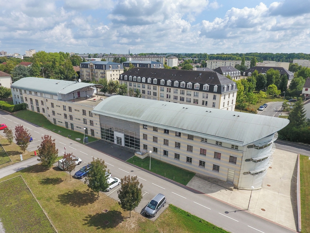 Cowool Compiègne in Compiegne, France