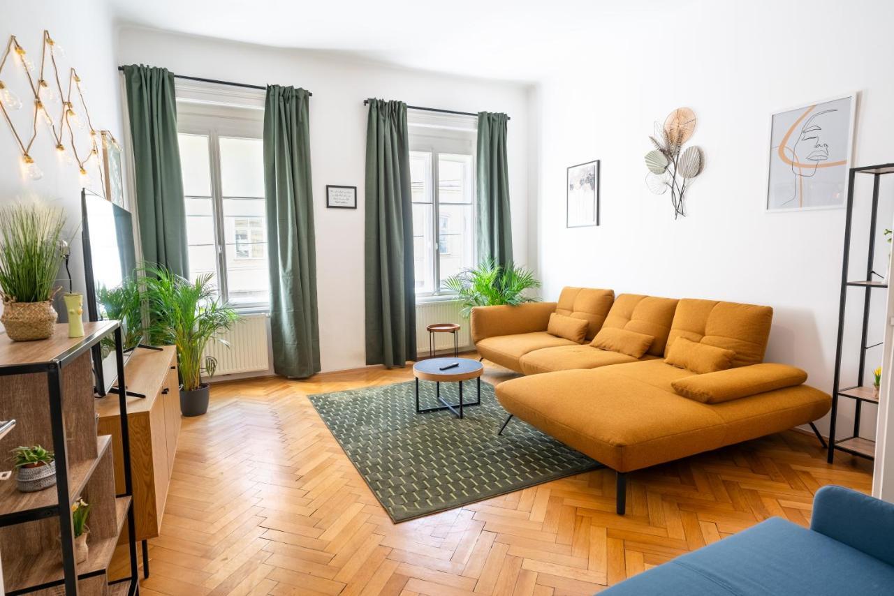 L Art De Vivre — Vienna