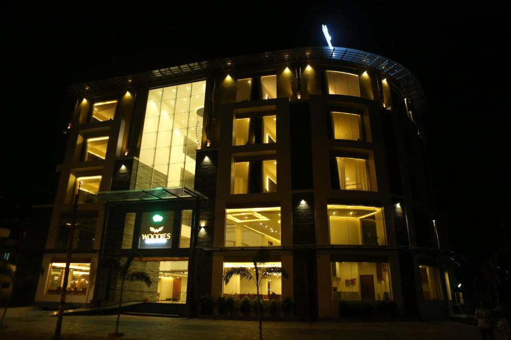 Woodies Bleisure Hotel — 4-Star Luxury Hotel in Kozhikode, India