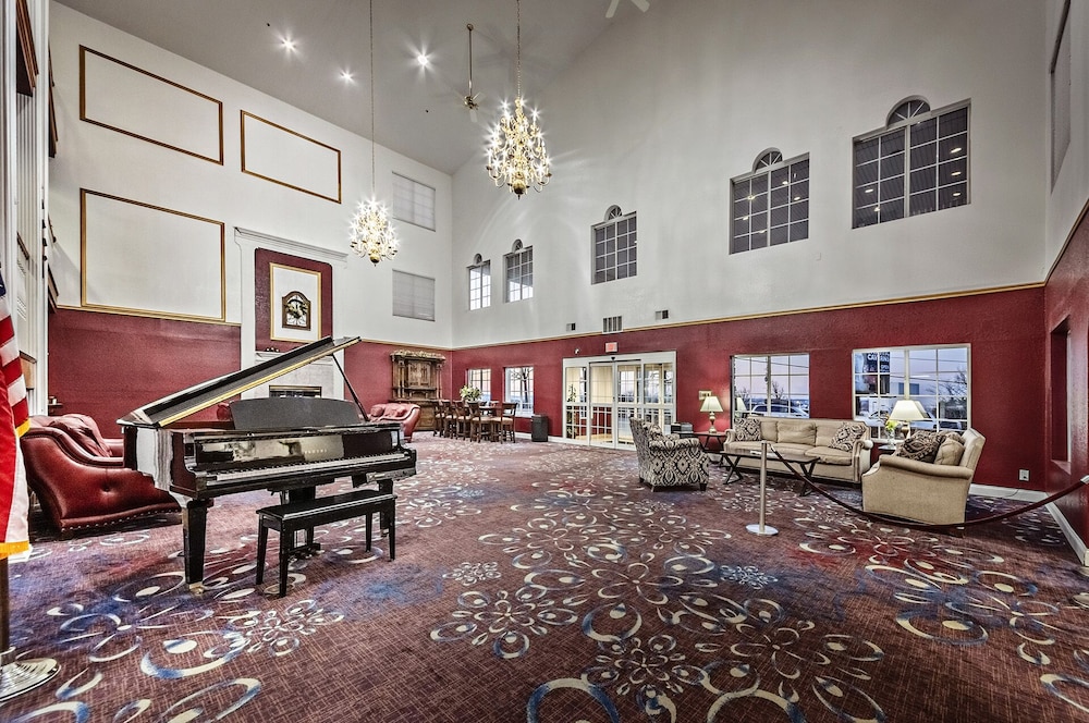 Branson Towers Hotel - photo 2