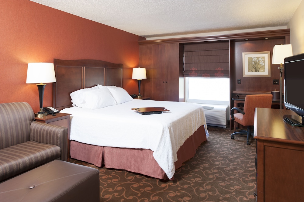 Hampton Inn & Suites Cleveland Southeast Streetsboro - photo 11