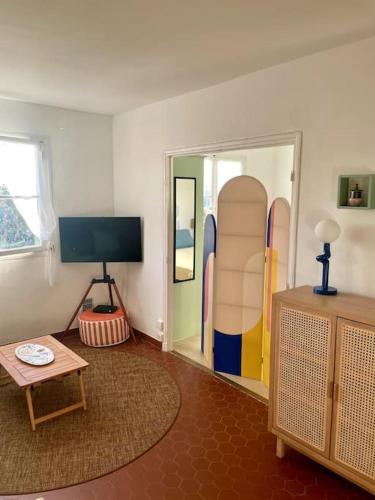 Cosy T2 Au Coeur de Port Grimaud Dans Le Golf de St Tropez in Grimaud, France