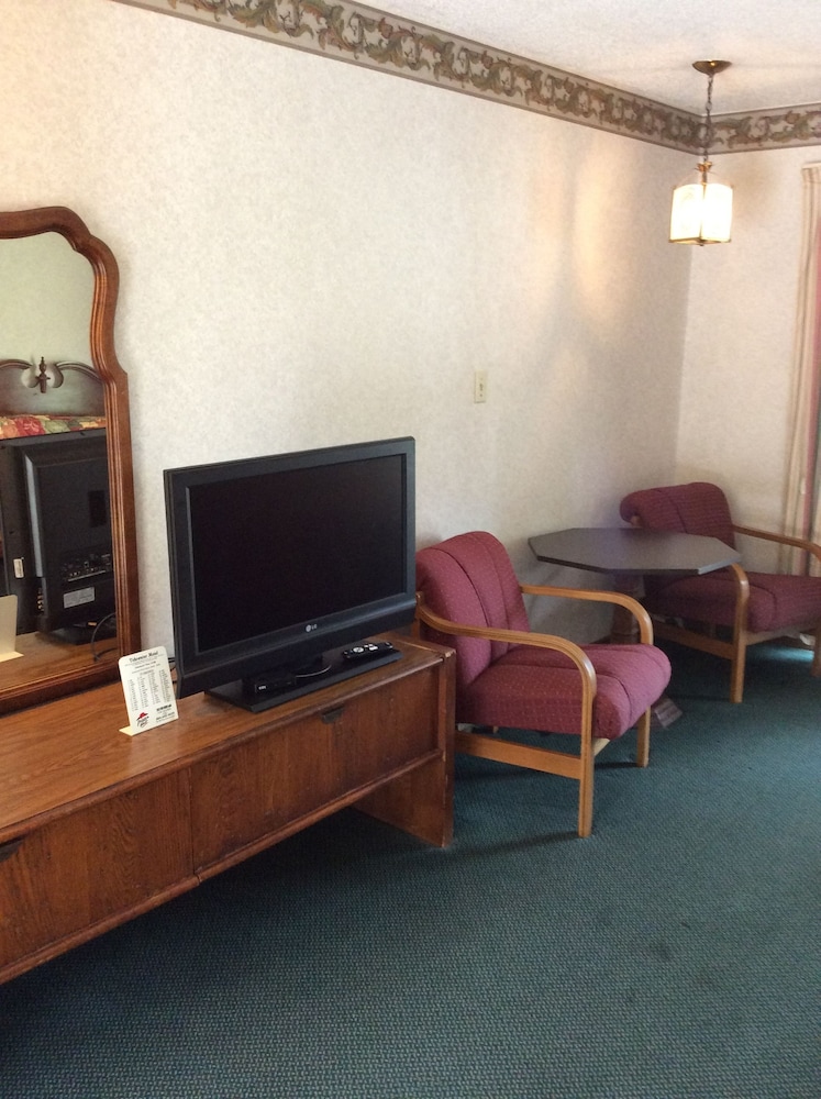 Tidewater Motel - photo 14