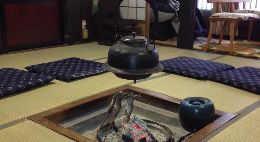 Gassho Minshuku Nakaya — Takaoka