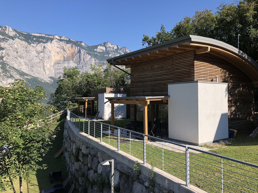 Chalet Resort Drena - carbon neutral hotel in Drena