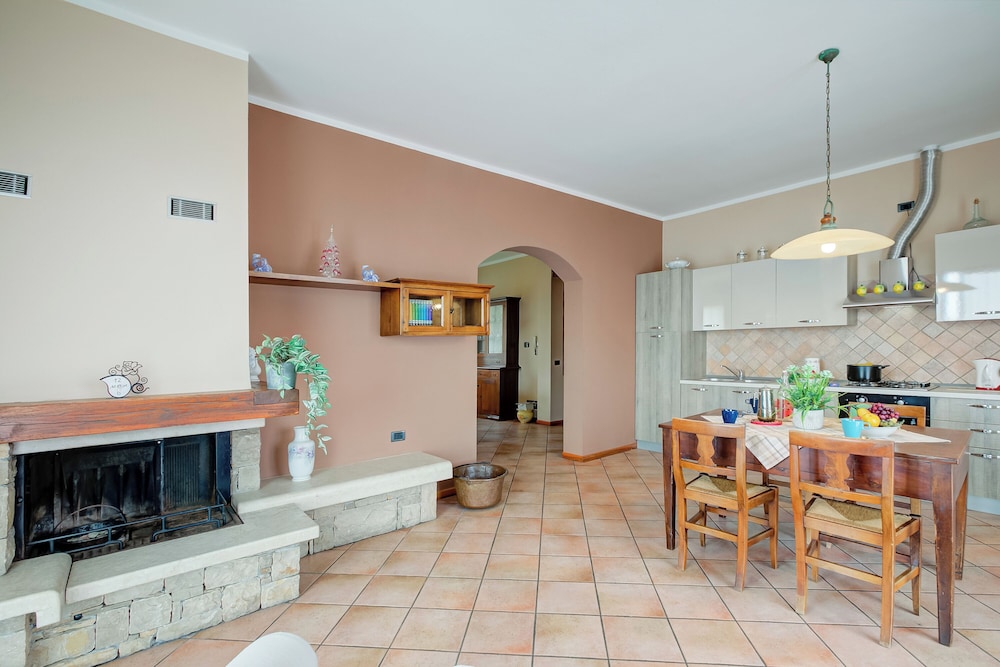 Al Profumo del Garda in Castello, Italy