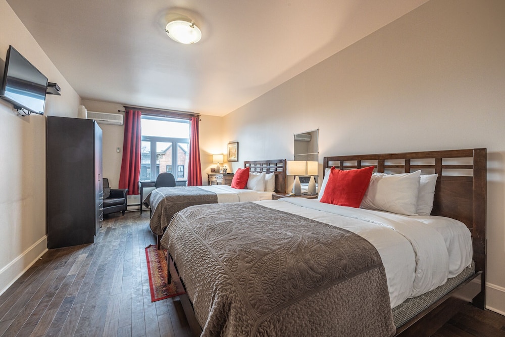 Petit Hôtel Café Krieghoff in Quebec, Canada