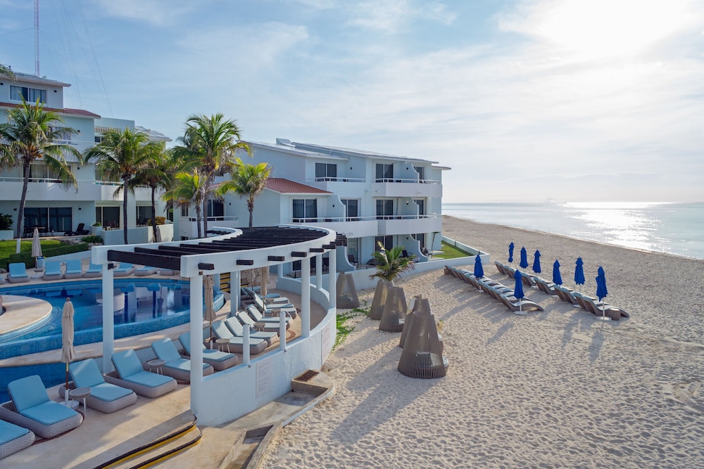 Beach/ocean view