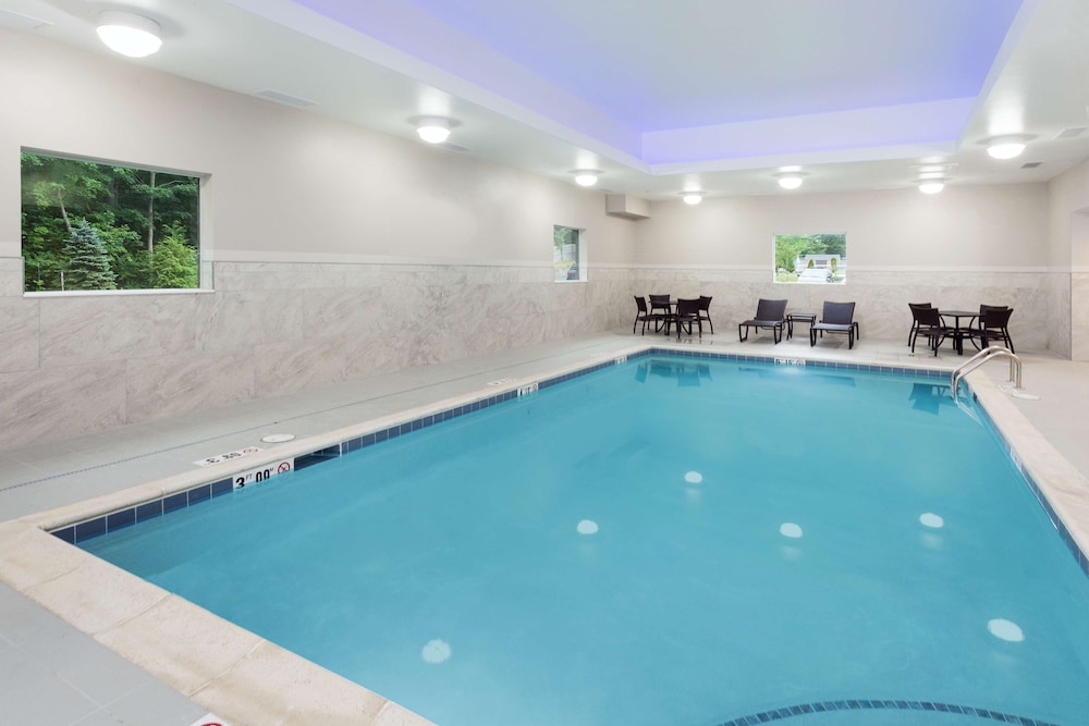 Hampton Inn Kennebunk Kennebunkport - photo 28