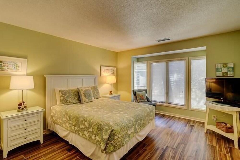 5 Turtle Lane at The Sea Pines Resort - photo 5