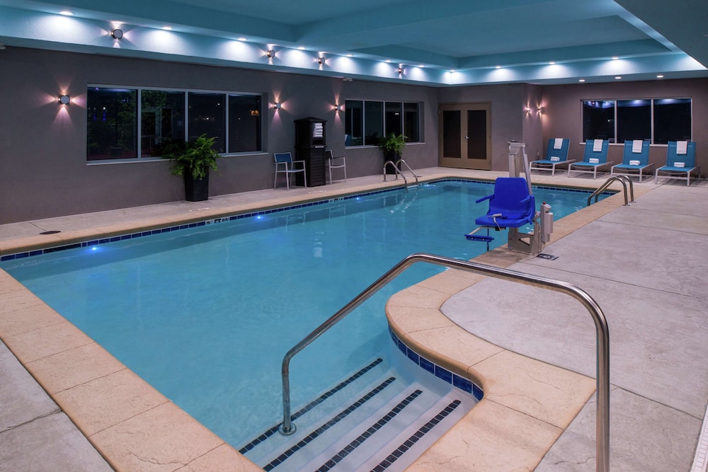 Hampton Inn & Suites Atlanta Marietta - photo 21