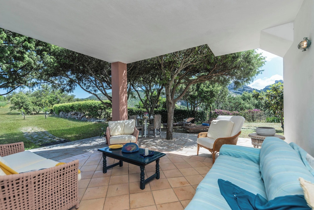Casa Ortensia Apartments — 4-Star Luxury Hotel in Arzachena, Italy