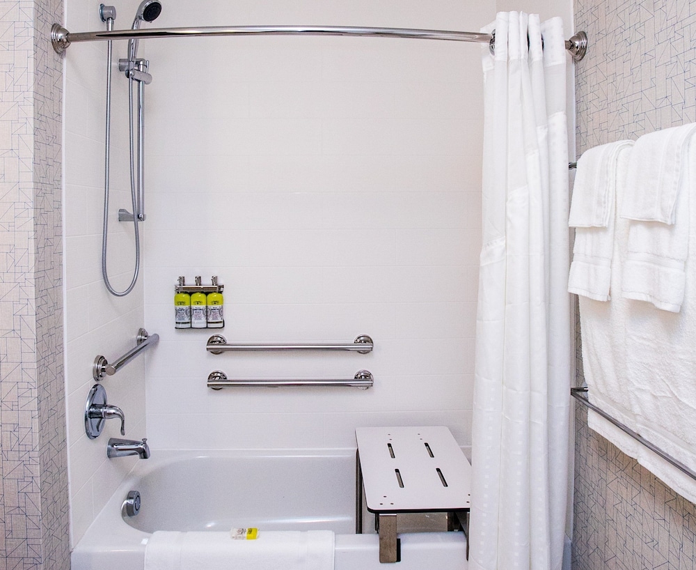 Holiday Inn Express & Suites Rehoboth Beach by IHG - photo 20