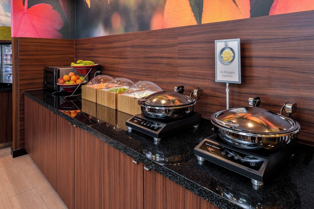 Fairfield Inn & Suites By Marriott Beaumont - photo 42
