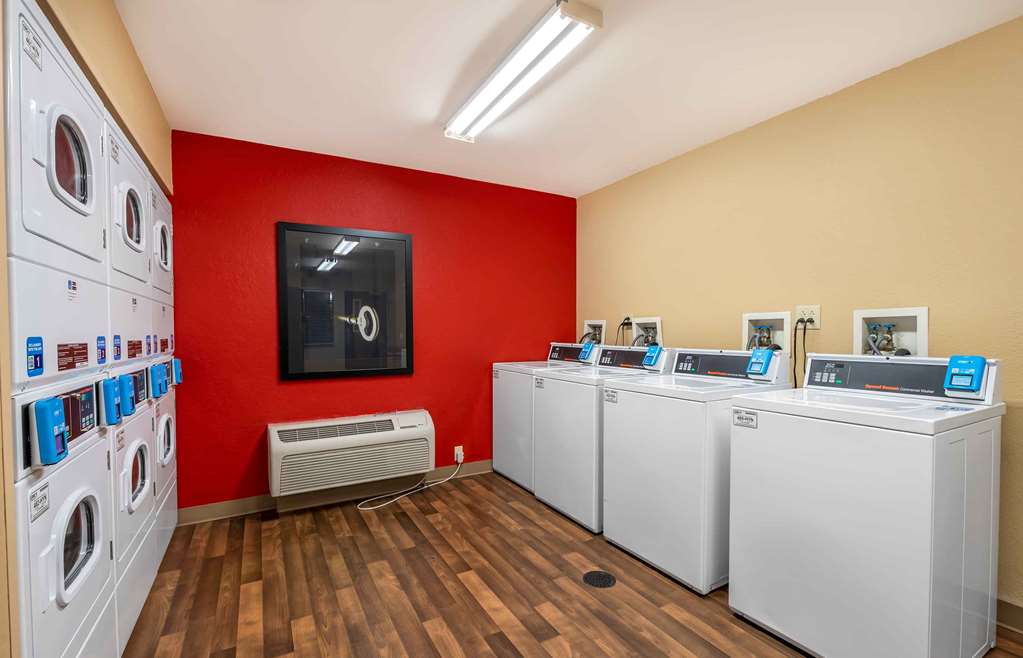 Extended Stay America Suites Indianapolis Airport - photo 35