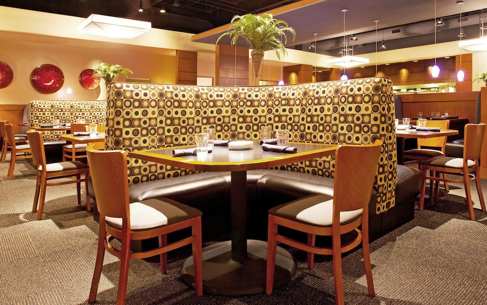 Holiday Inn Bloomington Airport by IHG - photo 43