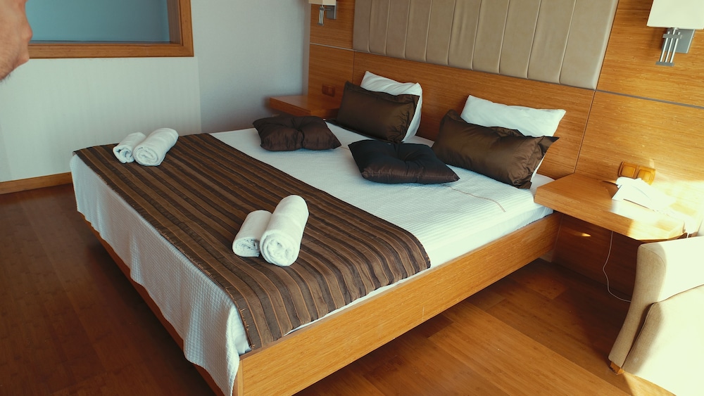 Roxx Suite Deluxe & Spa Hotel — Bodrum — photo 4