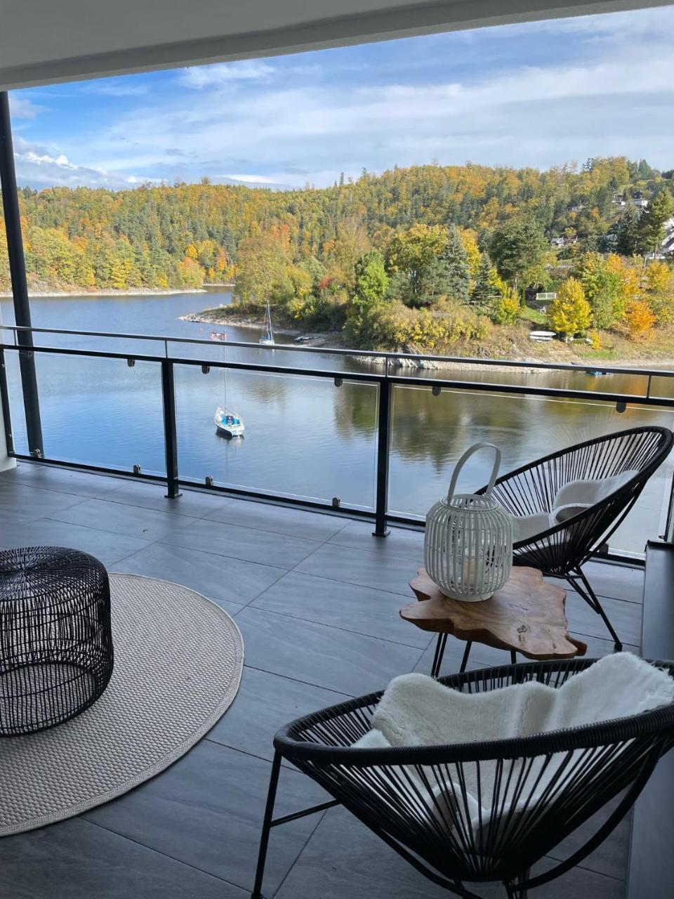 Apartments Saaldorf Ferienhaus mit 6 Apartments 45qm 120qm direkt am Thüringer Meer Bleilochtalsperre — 4-Star Luxury Hotel in Bad Lobenstein, Germany