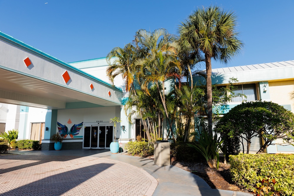 Garnet Inn & Suites Orlando - photo 149